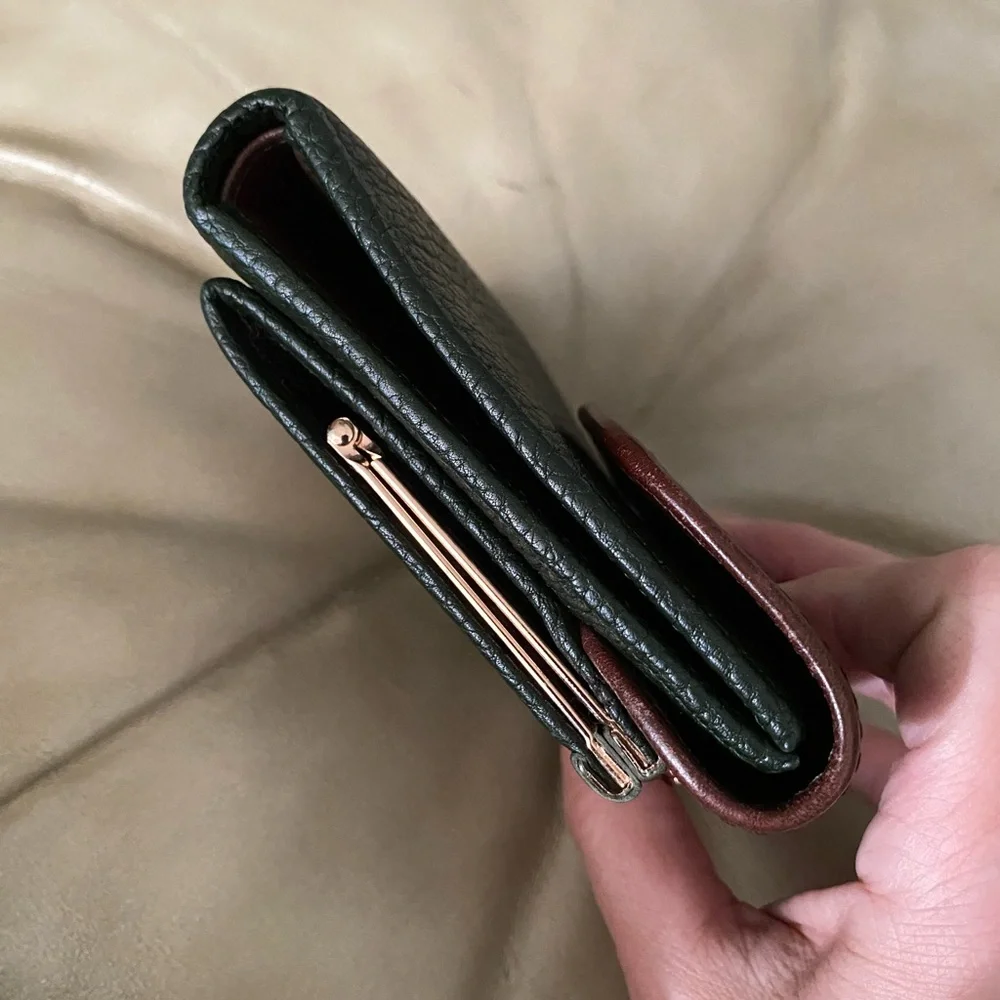 LKNW Vintage Dooney & Bourke Forest/Hunter Wallet & Oval Duck Key Fob Ring Set - Picture 8 of 13